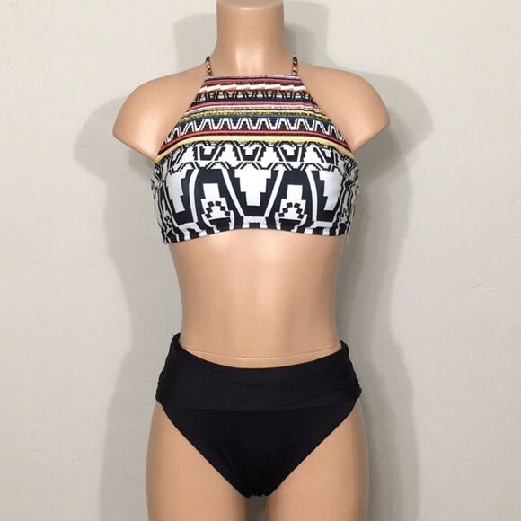 BECCA Medium bikini top . NWT - Picture 7 of 13